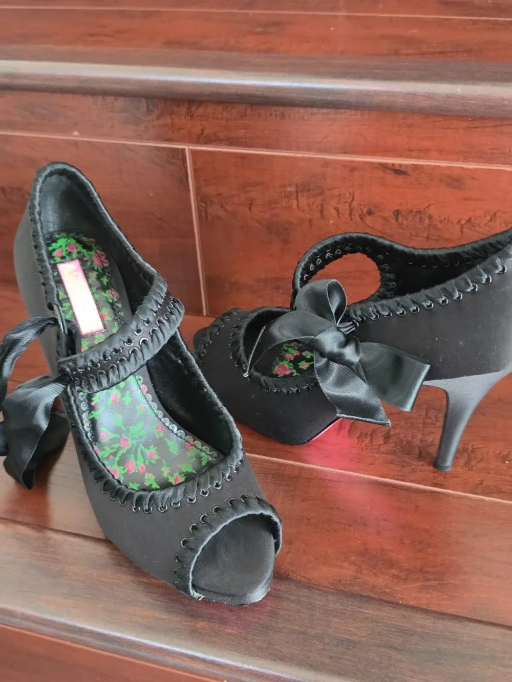 Vintage Peep Toe Pumps - Picture 2 of 4